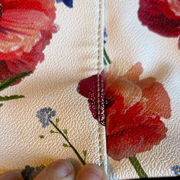 Dana Buchman Poppy Floral Chain Strap Women's 12” Tote Bag - Picture 8 of 11